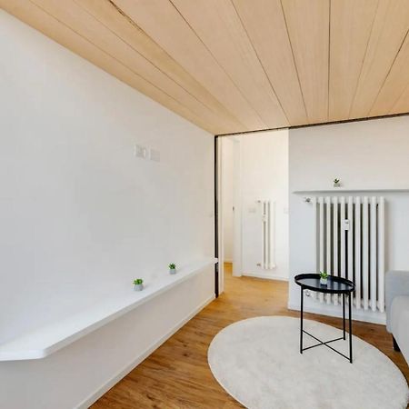 Navigli Loft - Hosted By Sweetstay Милан Экстерьер фото
